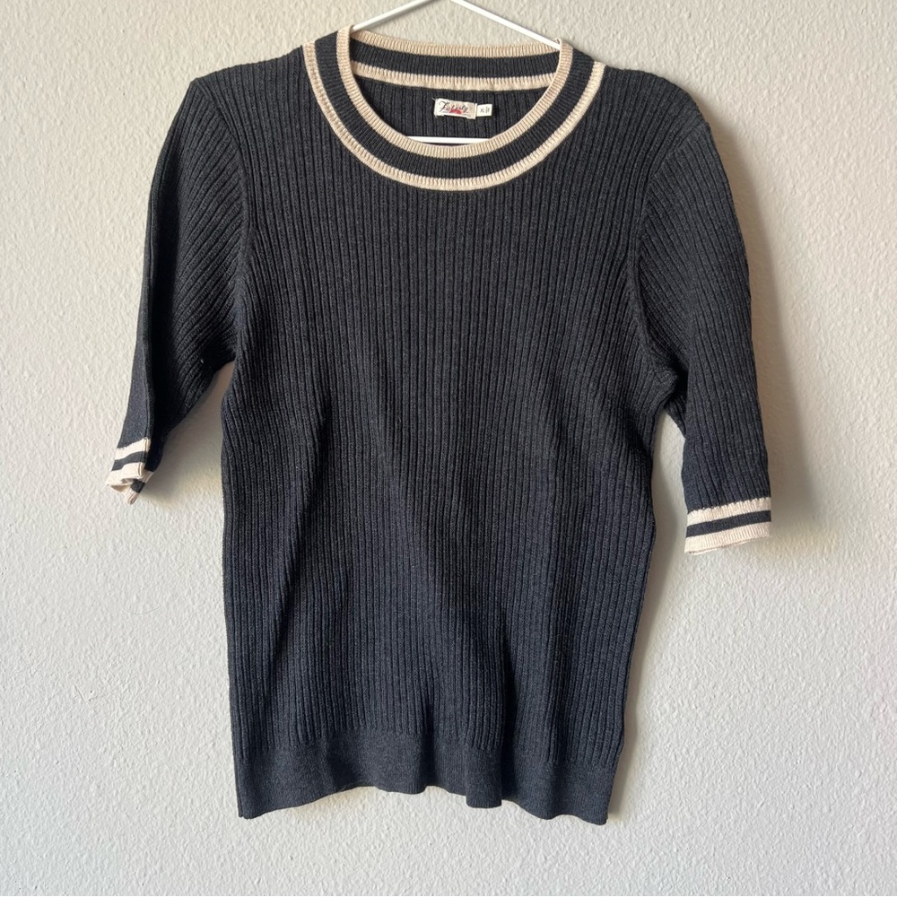 Faherty Grey Sweater with Cream Trim
